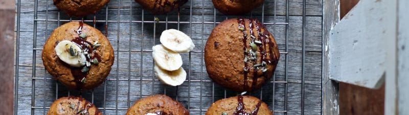 Peanut butter, cacao and molasses cookies